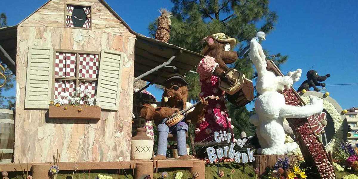 City of Burbank rose parade float cabin with bears