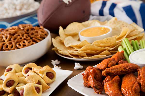 tailgate food ideas tips burger dessert dips drinks tailgating party